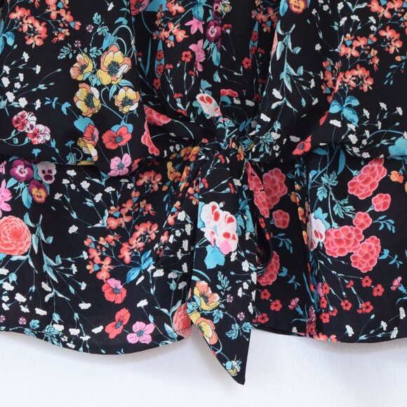 EXPRESS Black Colorful Floral Print Keyhole Cutout Flowy Crop Top | Size XS - Picture 4 of 5